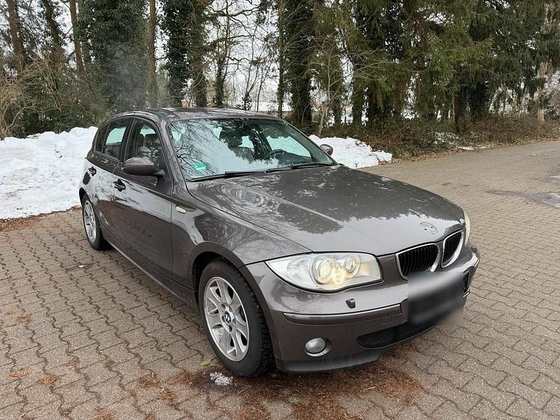 Gebraucht BMW 118 143 PS (105 kW) 2005 Braun Kleinwagen
