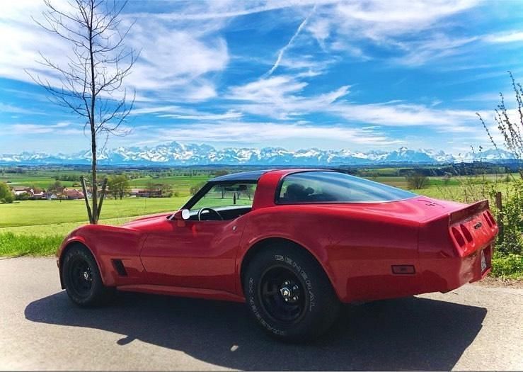 Rot Gebraucht 1981 Chevrolet Corvette C3 Coupé | 29.999 € - Bild 1/4