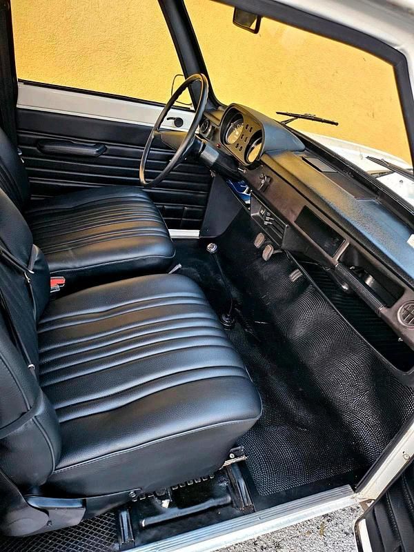 Gebraucht Wartburg 353 55 PS (40 kW) 1987 Weiß Limousine