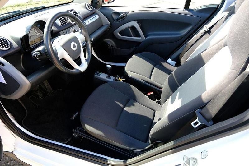 Gebraucht Smart ForTwo Cabrio Pure 71 PS (52 kW) 2013 Weiß Cabrio