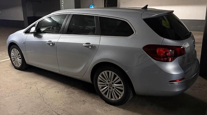 Gebraucht Opel Astra 110 PS (80 kW) 2016 Blau Kombi