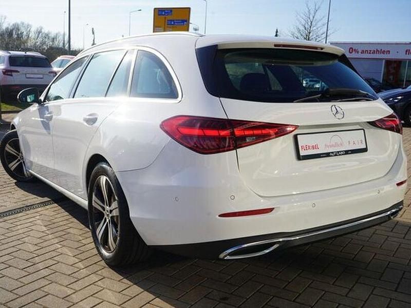 Second-hand Mercedes C180 193 CP (141 kW) 2023 Alb Break