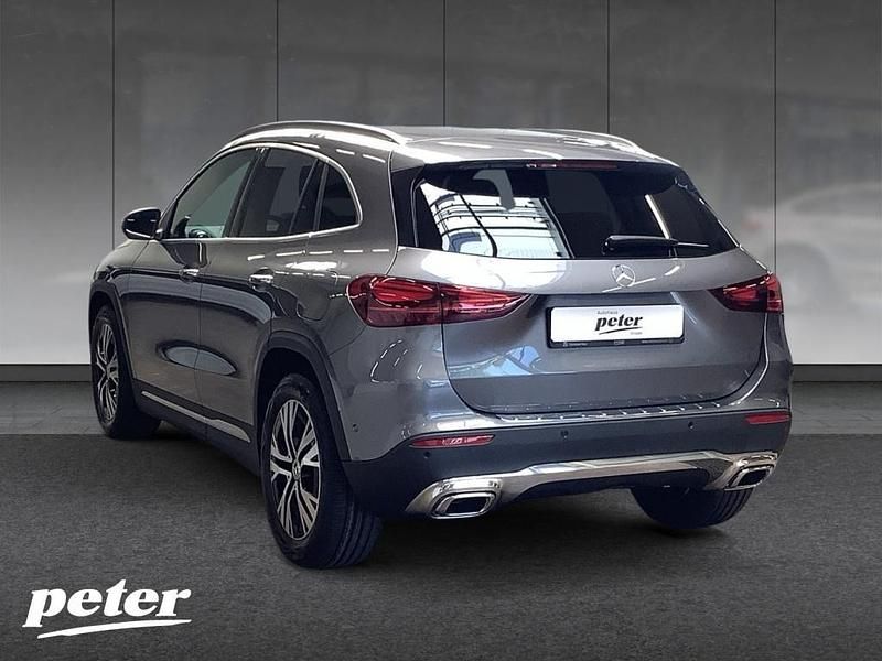 Gebraucht Mercedes GLA200 Advanced Plus 163 PS (119 kW) 2025 Grau SUV
