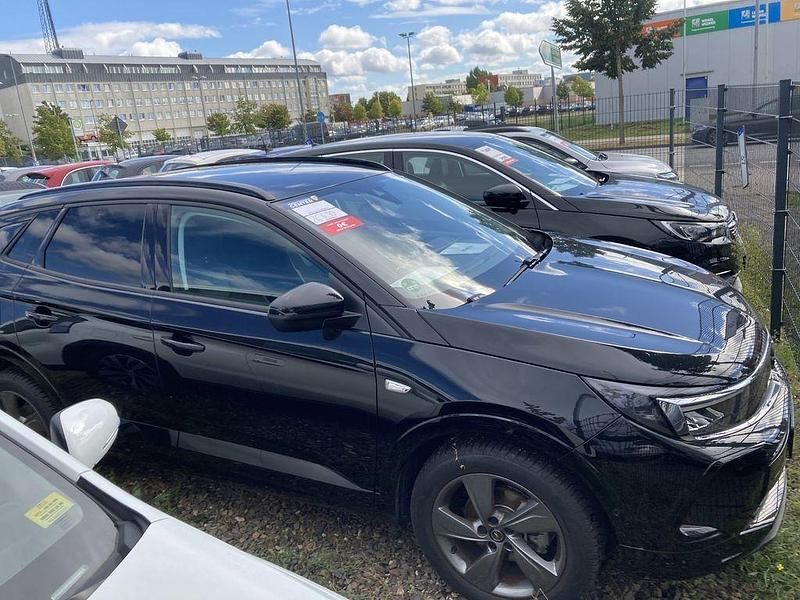 Schwarz Gebraucht 2023 Opel Grandland X SUV | 19.999 € (Superpreis) - Bild 1/4
