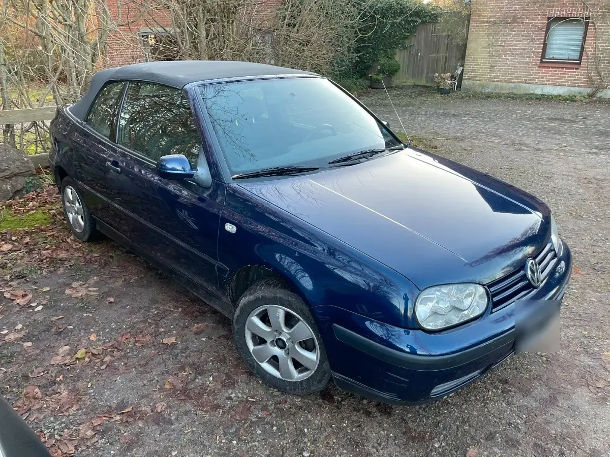 Gebraucht VW Golf 90 PS (66 kW) 2001 Blau Cabrio