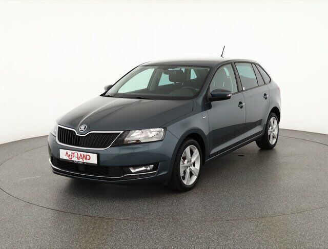 Grau Gebraucht 2018 Skoda Rapid Clever Kombi | 12.990 € (Etwas zu teuer) - Bild 1/4