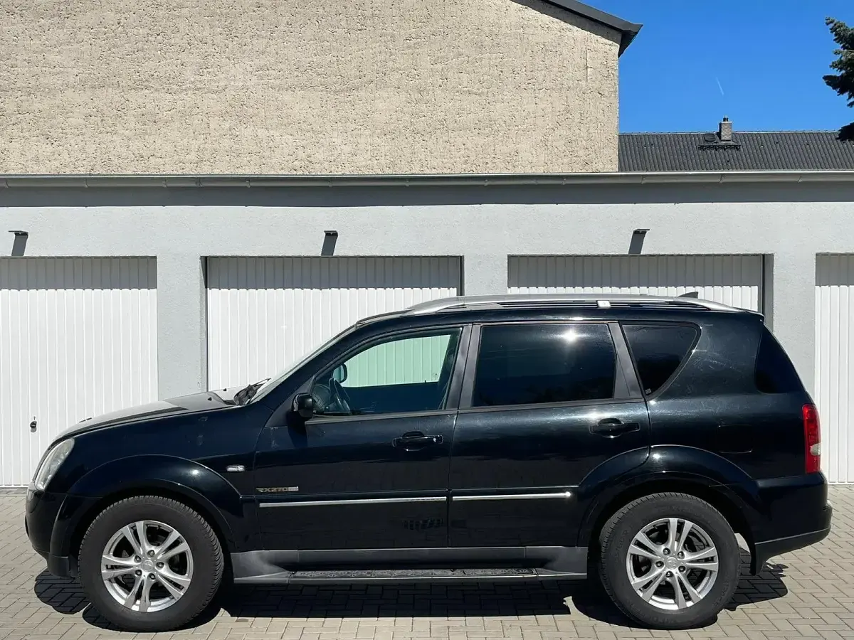 Usata SsangYong Rexton 179 CV (131 kW) 2012 Nero SUV