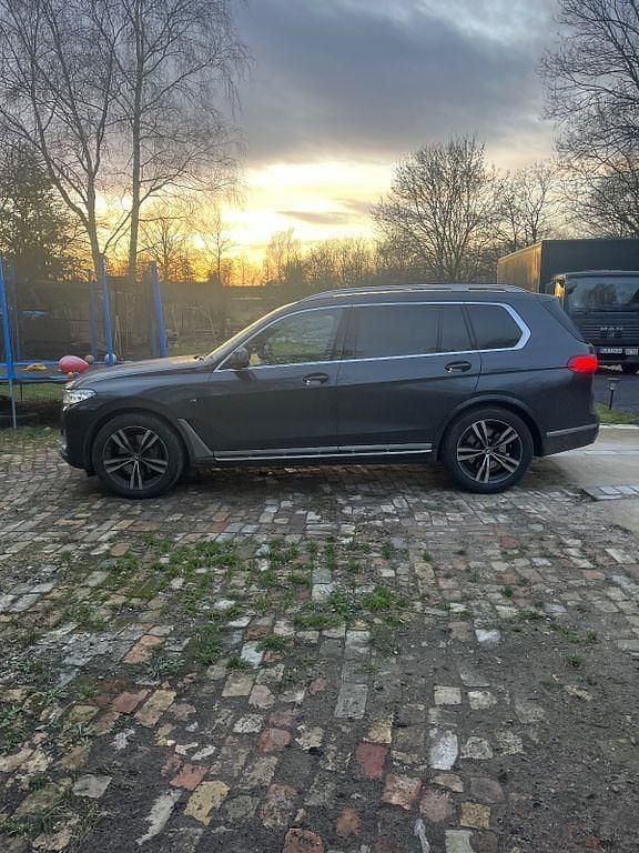 Gebraucht BMW X7 Sport Line 340 PS (250 kW) 2021 Grau SUV