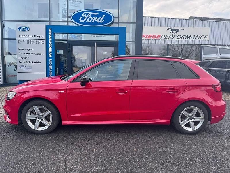 Gebraucht Audi A3 Sport 190 PS (139 kW) 2019 Rot Limousine