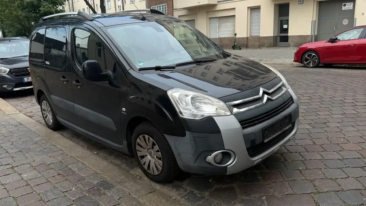 Gebraucht Citroën Berlingo XTR 111 PS (81 kW) 2012 Schwarz Van / Kleinbus