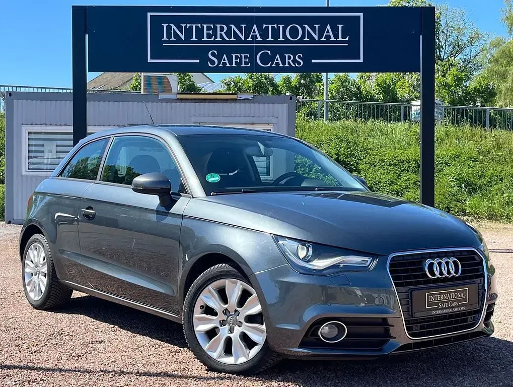 Gebraucht Audi A1 Ambition 122 PS (89 kW) 2012 Daytonagrau perleffekt Kleinwagen