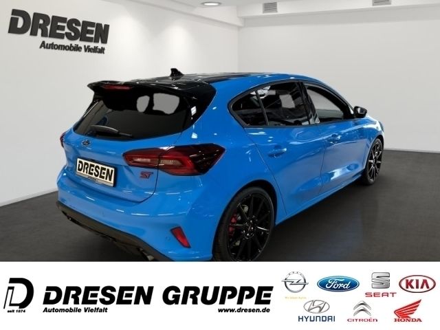 Neu Ford Focus ST 280 PS (205 kW) 2025 Blau Limousine
