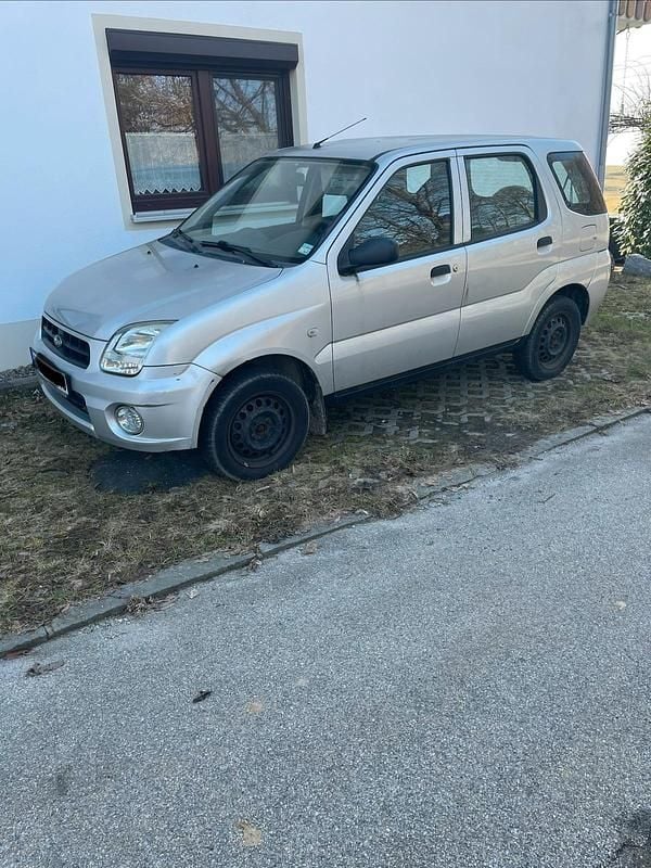Gebraucht Subaru Justy 99 PS (72 kW) 2005 Silber Kleinwagen
