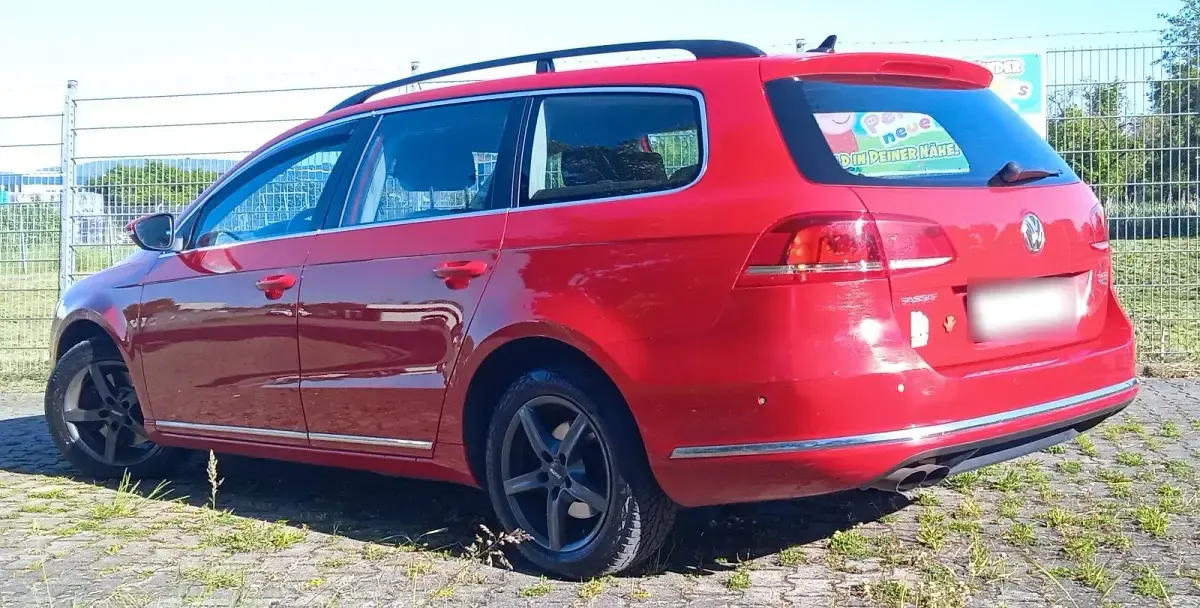 Używany VW Passat 140 KM (102 kW) 2011 Czerwony Kombi