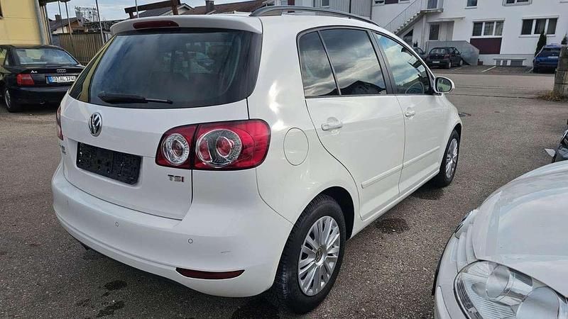 Gebraucht VW Golf Plus Cross Comfortline 122 PS (89 kW) 2009 Candyweiss Van / Kleinbus