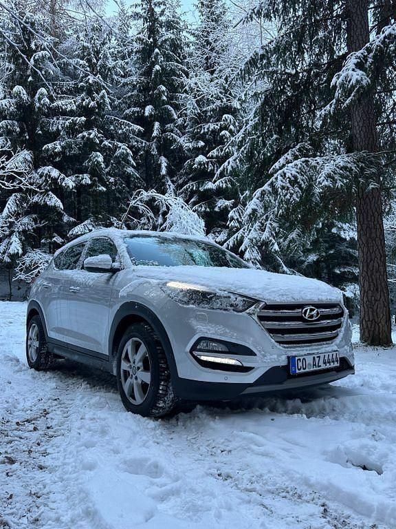 Gebraucht Hyundai Tucson Premium 185 PS (136 kW) 2016 Silber SUV