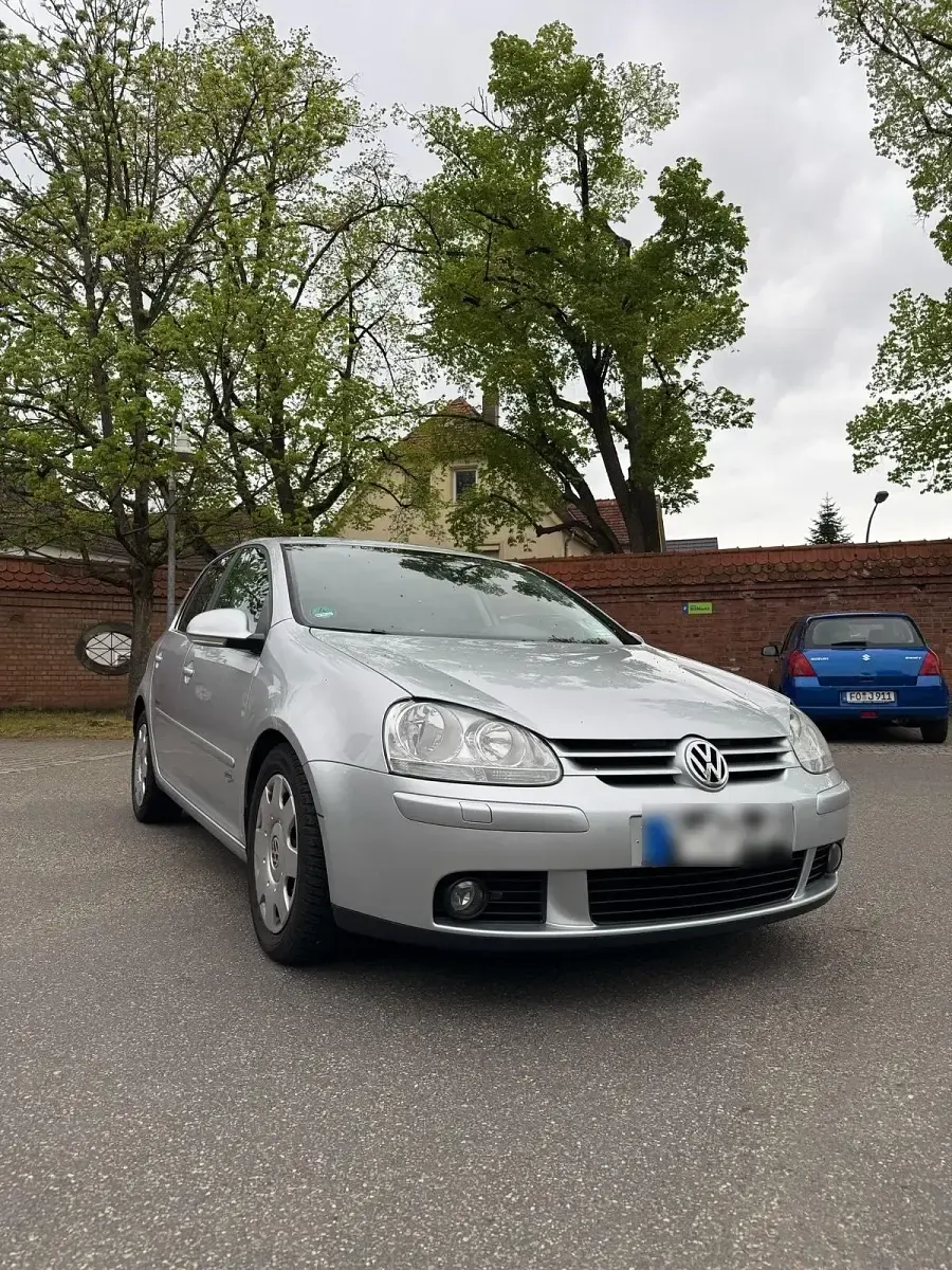 Gebraucht VW Golf VI 122 PS (89 kW) 2008 Silber Kleinwagen