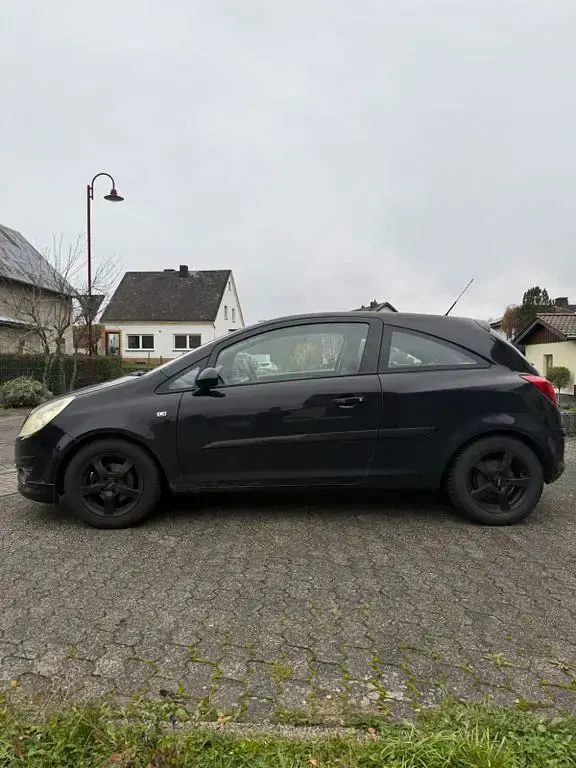 Gebraucht Opel Corsa 90 PS (66 kW) 2008 Schwarz Kleinwagen