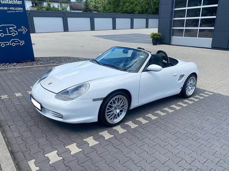 Weiß Gebraucht 2003 Porsche 986 Boxster Cabrio | 20.999 € (Fairer Preis) - Bild 1/4