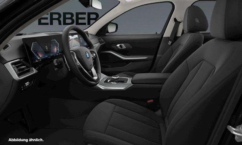 Gebraucht BMW 330e 184 PS (135 kW) 2024 Schwarz Limousine