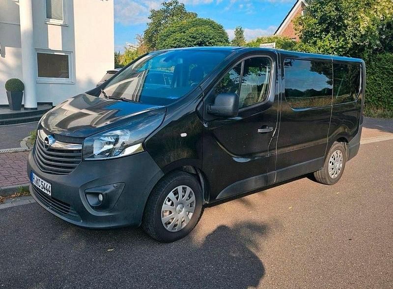 Schwarz Gebraucht 2015 Opel Vivaro Van | 5.999 € (Superpreis) - Bild 1/4