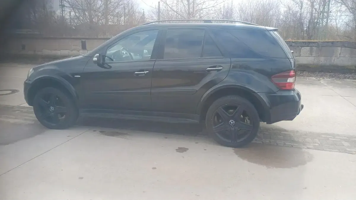 Gebraucht Mercedes ML420 306 PS (225 kW) 2008 Schwarz SUV