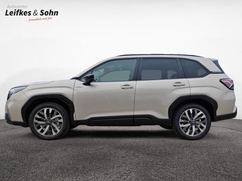Neu Subaru Forester Platinum 136 PS (100 kW) 2025 Beige SUV