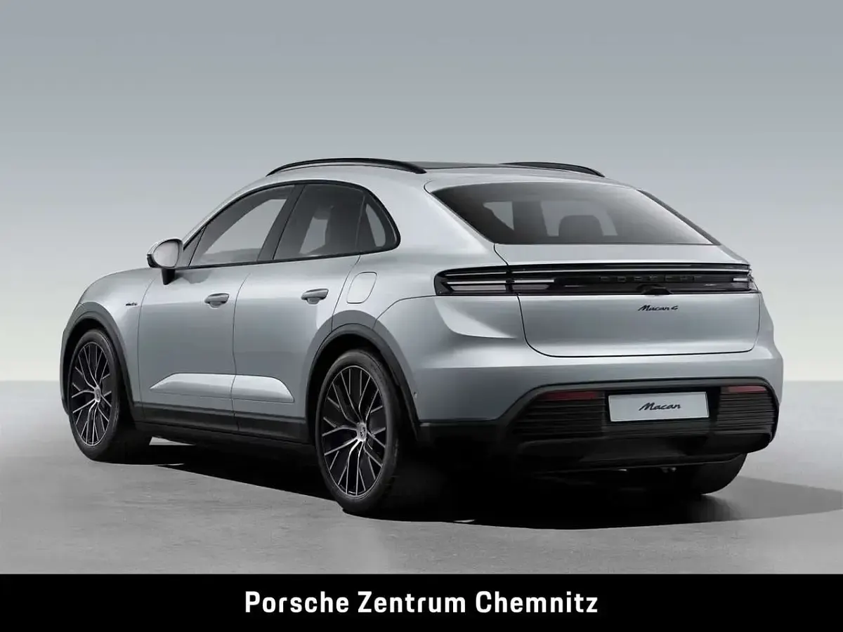 Gebraucht Porsche Macan 4 Electric 300 kW (408 PS) 2025 Silber SUV