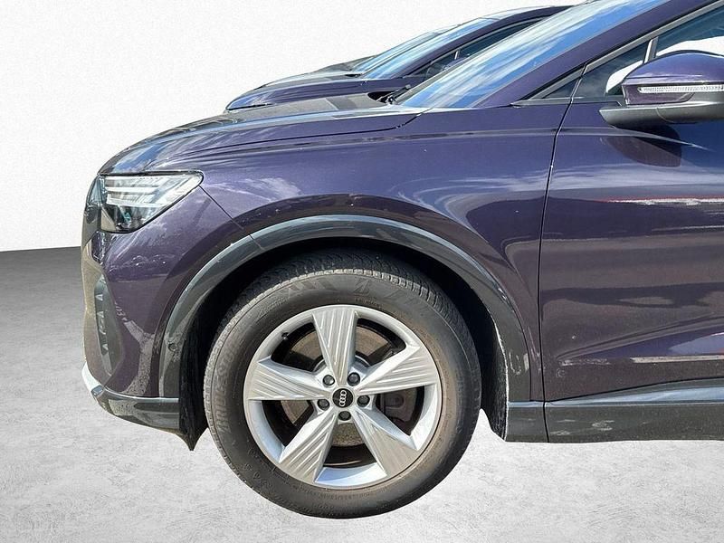 Gebraucht Audi Q4 e-tron Ambiente 219 kW (299 PS) 2023 Auroraviolett metallic SUV