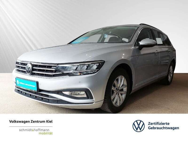 Silber Gebraucht 2021 VW Passat Business Kombi | 21.980 € (Fairer Preis) - Bild 1/4