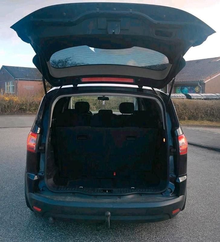 Gebraucht Ford S-MAX S 140 PS (102 kW) 2012 Schwarz Van / Kleinbus