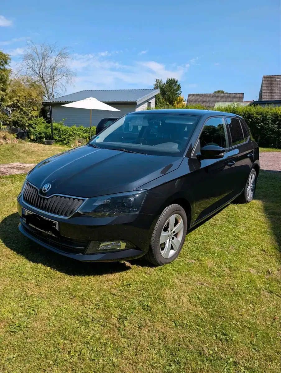 Gebraucht Skoda Fabia Style 90 PS (66 kW) 2015 Schwarz Kleinwagen