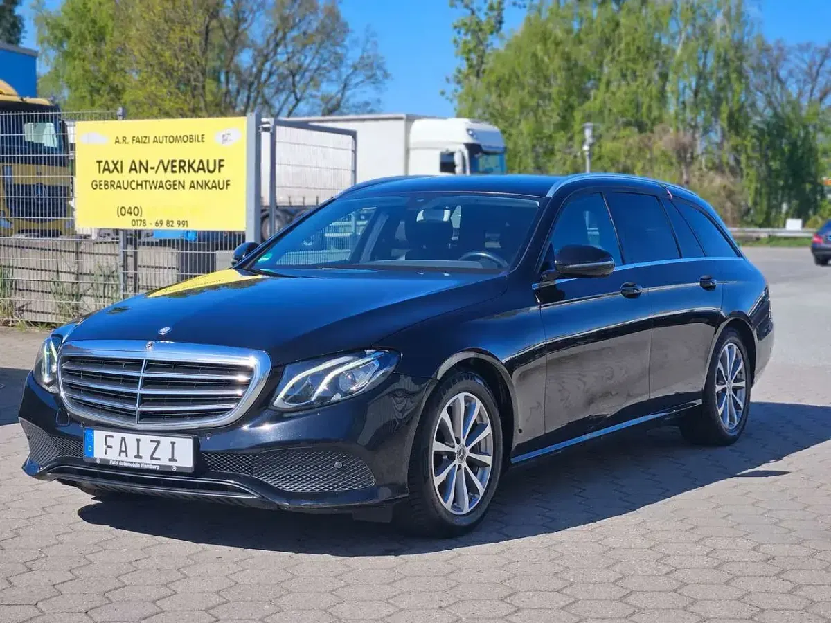 Second-hand Mercedes E200 150 CP (110 kW) 2019 Negru Break