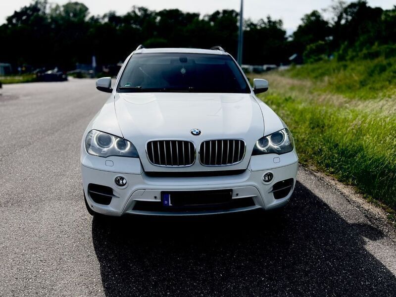 Weiß Gebraucht 2011 BMW X5 SUV | 12.400 € (Fairer Preis) - Bild 1/4