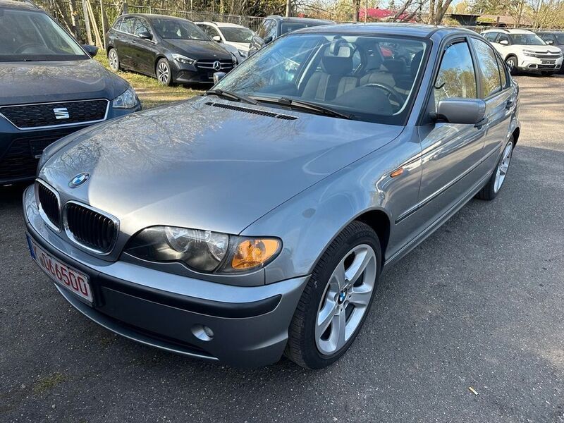 Grau Gebraucht 2004 BMW 316 Limousine | 2.999 € (Fairer Preis) - Bild 1/4