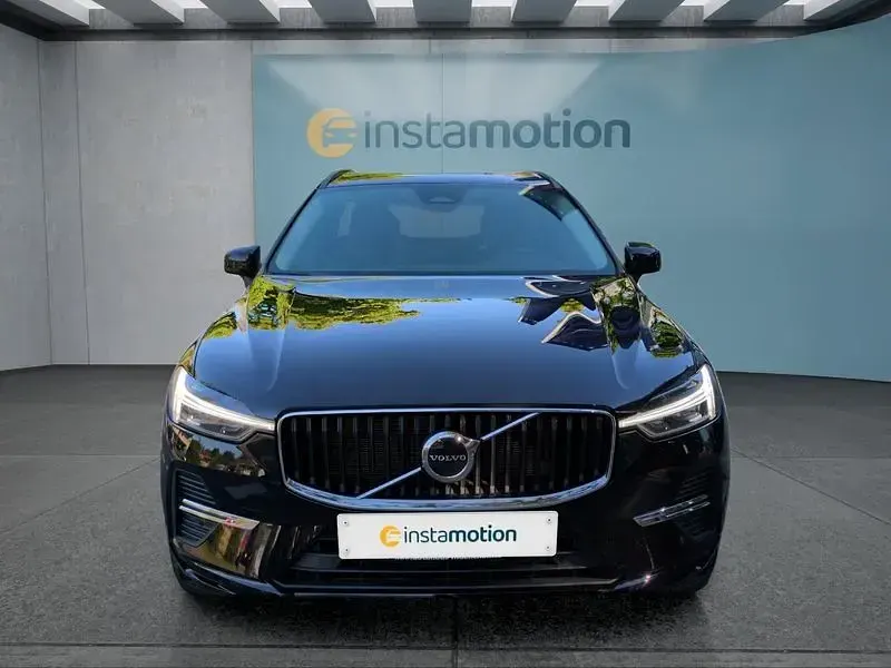 Gebraucht Volvo XC60 Core 197 PS (144 kW) 2024 Schwarz SUV