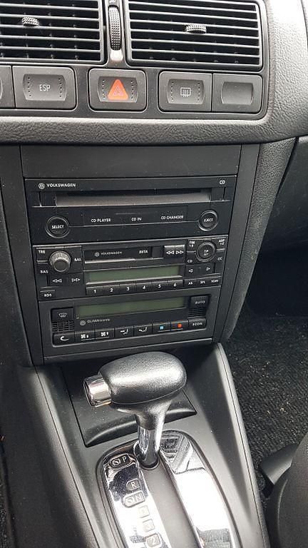 Gebraucht VW Golf IV Edition 102 PS (75 kW) 2003 Silber Limousine