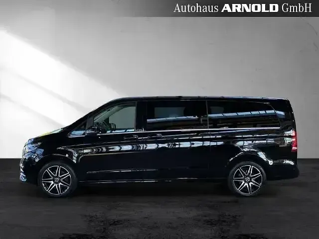 Gebraucht Mercedes V300 Avantgarde Edition 237 PS (174 kW) 2023 Schwarz Van / Kleinbus