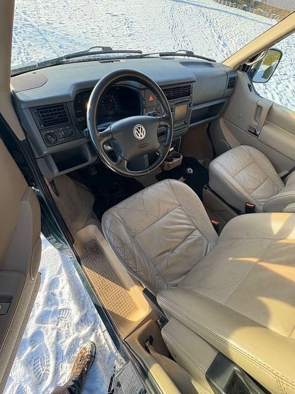 Gebraucht VW Caravelle 151 PS (111 kW) 2001 Grün Van / Kleinbus