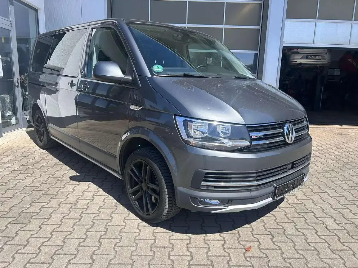 Gebraucht VW Multivan PanAmericana 204 PS (150 kW) 2016 Indiumgrau metallic Van / Kleinbus