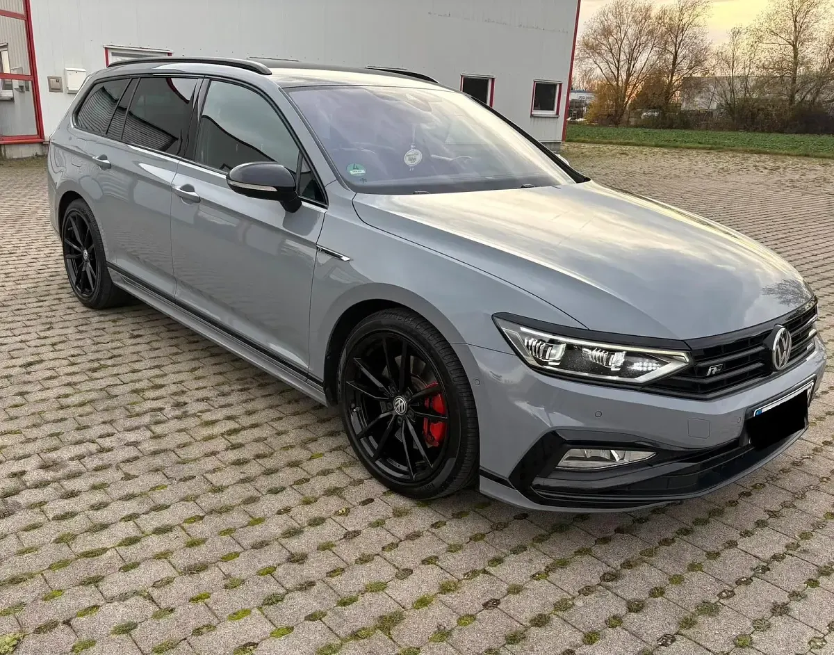 Gebraucht VW Passat R-line Edition 240 PS (176 kW) 2019 Grau Kombi