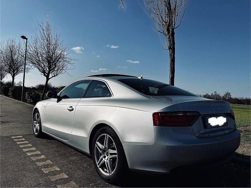 Gebraucht Audi A5 Sport 211 PS (155 kW) 2009 Silber Coupé