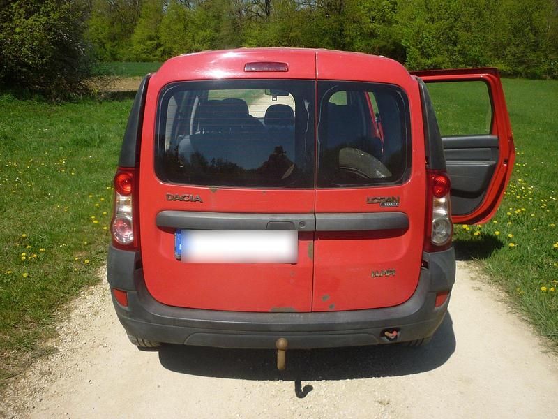 Gebraucht Dacia Logan MCV 75 PS (55 kW) 2008 Rot Kombi