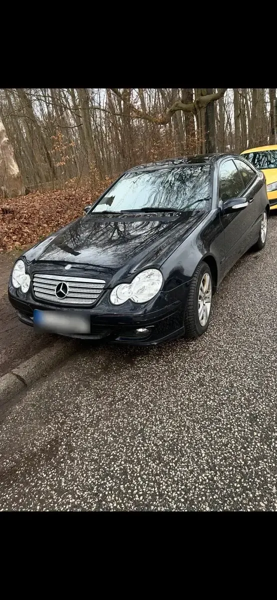 Gebraucht Mercedes C160 122 PS (89 kW) 2006 Schwarz Coupé