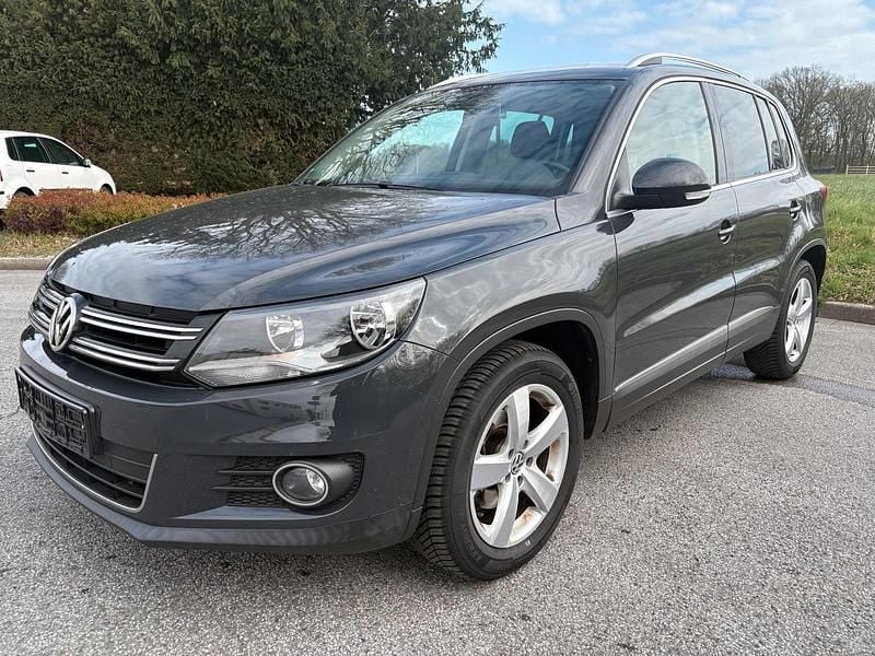 Gebraucht VW Tiguan 125 PS (91 kW) 2015 Grau SUV