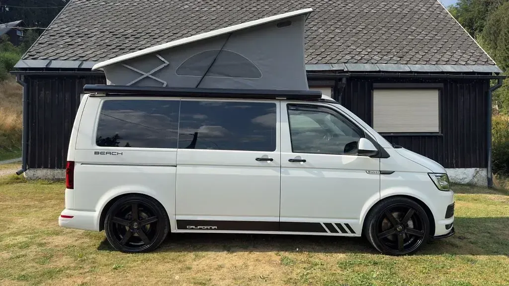 Gebraucht VW California Beach 150 PS (110 kW) 2018 Weiß Van