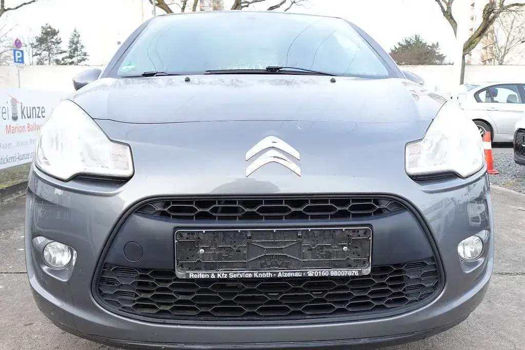 Gebraucht Citroën C3 Tendance 95 PS (69 kW) 2010 Grau Limousine