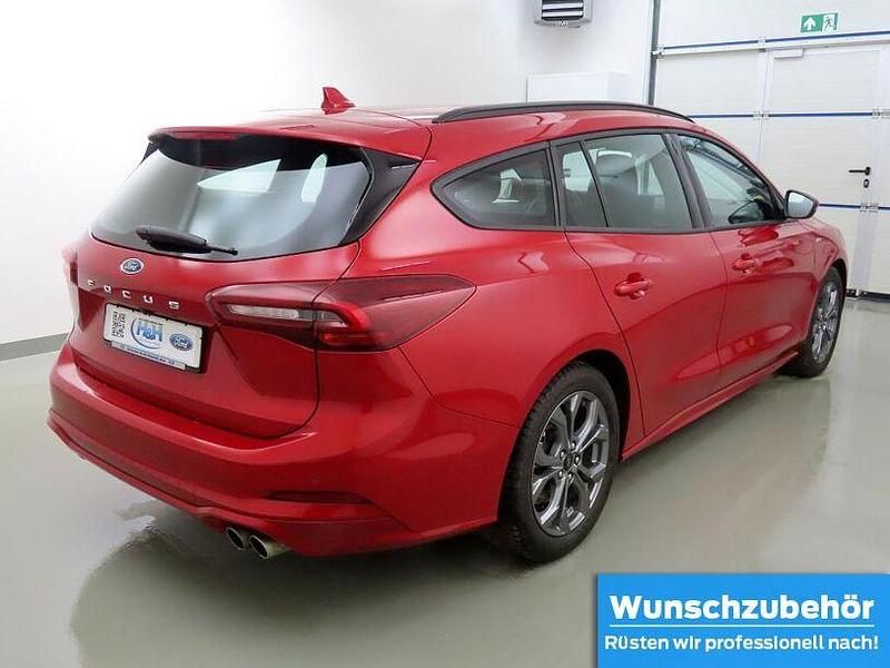 Gebraucht Ford Focus ST-Line 155 PS (114 kW) 2025 Fantasticred Kombi