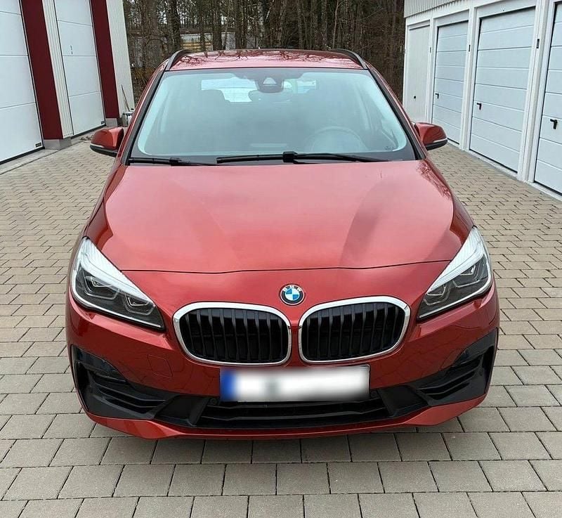 Gebraucht BMW 216 Active Tourer Advantage 109 PS (80 kW) 2020 Orange Van / Kleinbus