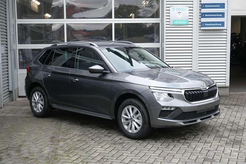 Neu Skoda Kamiq Selection 116 PS (85 kW) 2025 Graphite grau metallic SUV